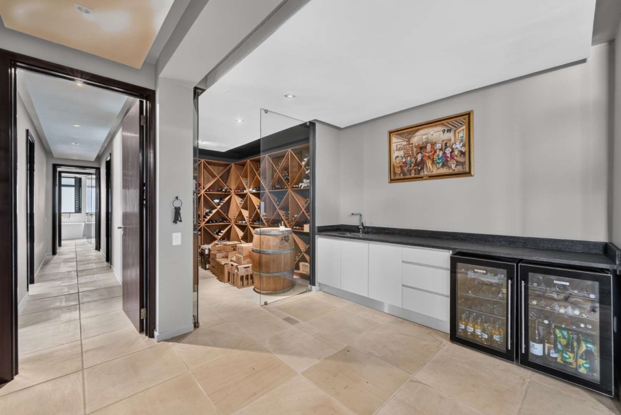 5 Bedroom Property for Sale in Camps Bay Western Cape
